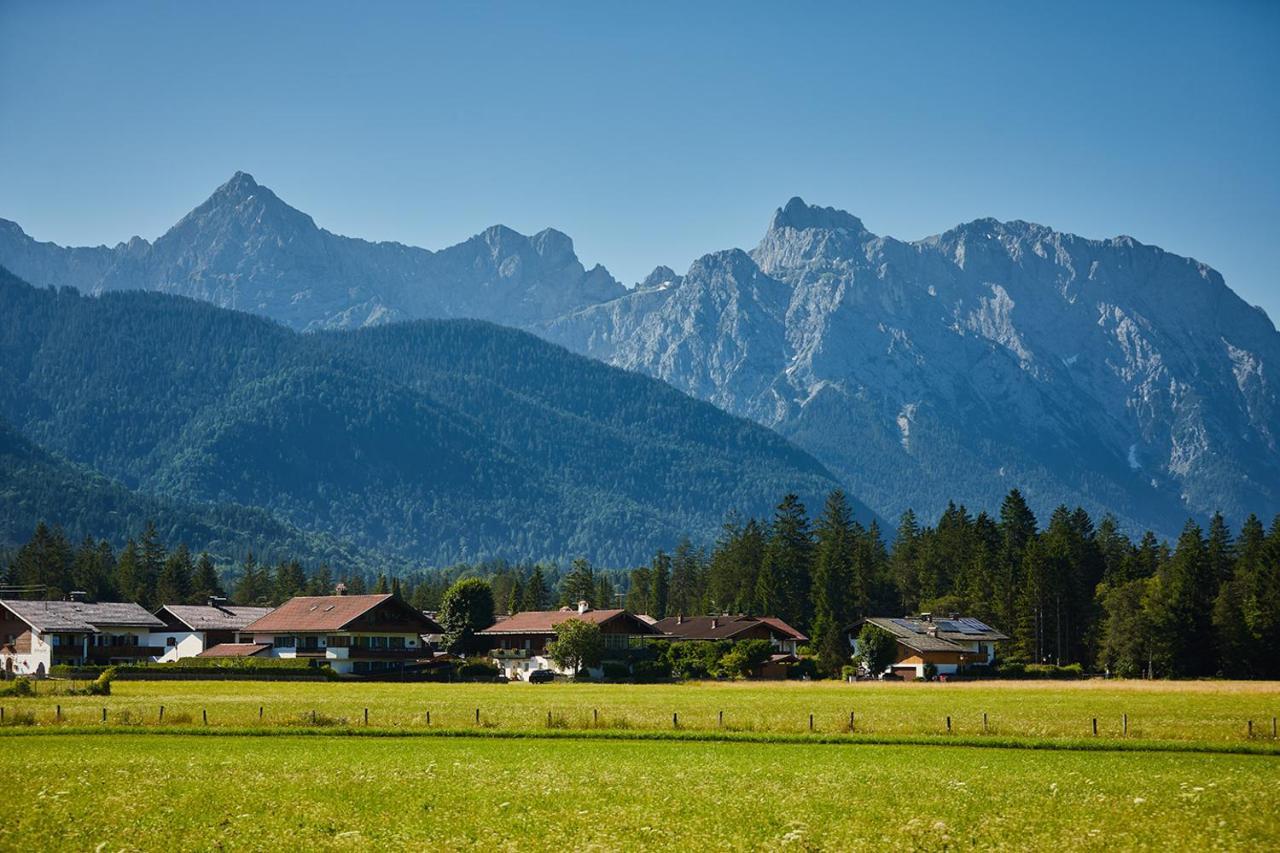 Ferienwohnung Zum Hirschgarten Krün Exterior foto